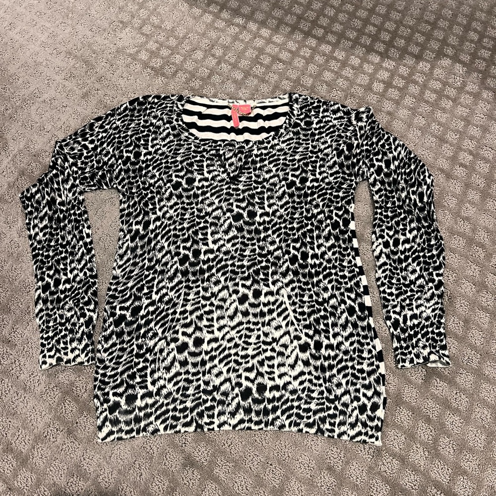 Charlotte Brand Light Weight Sweater